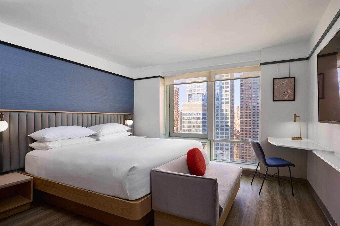 Delta-Hotels-New-York-Times-Square-Room-5