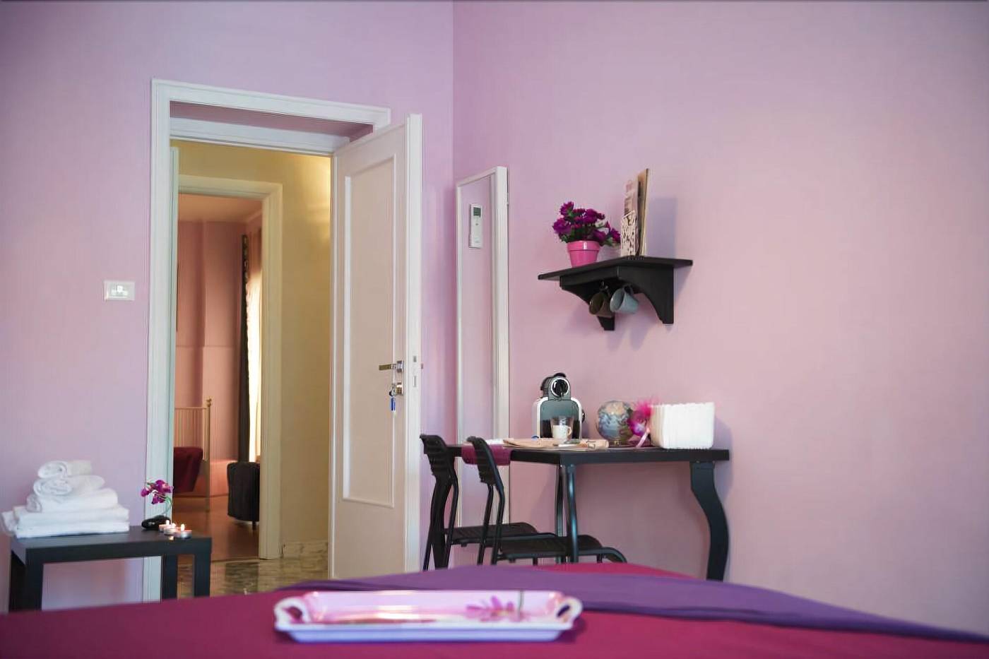 Authentic-Sweet-Home-Room-25