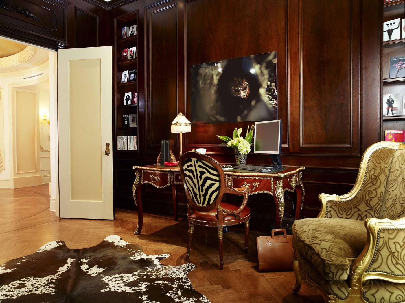 The-Plaza-Hotel-Room-64