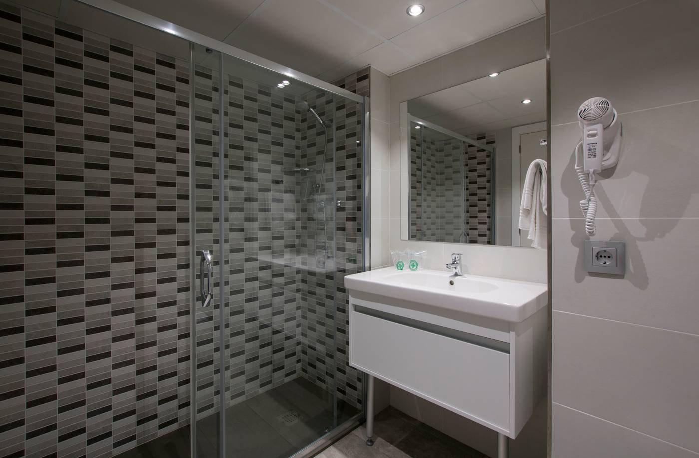 MedPlaya-Hotel-Monterrey-Room-14