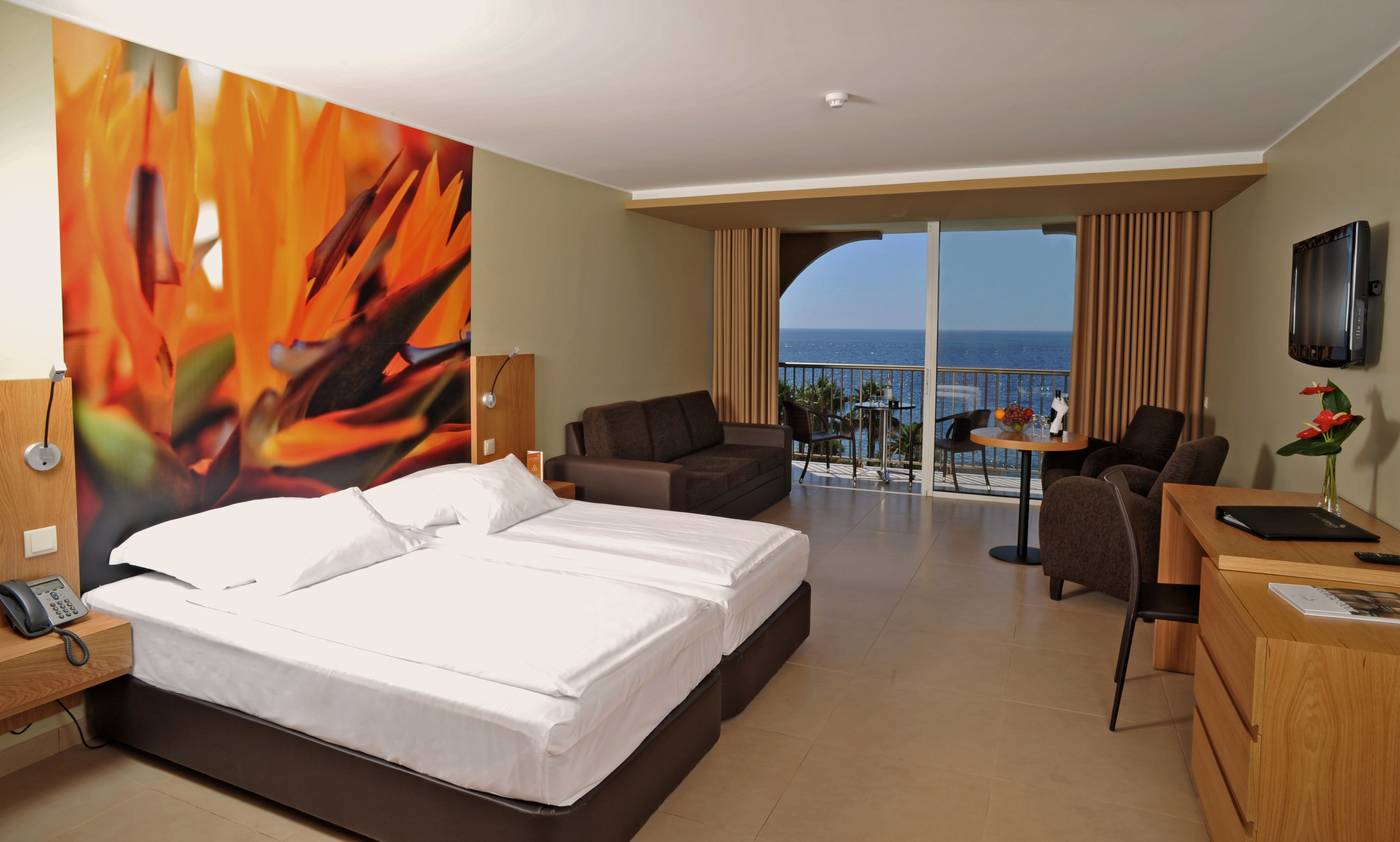 The-Views-Oasis-Room-15