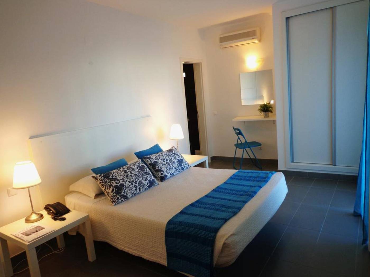 KR-Hotels---Albufeira-Lounge-Room-4