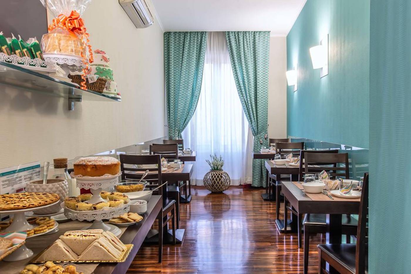 Merulana-Inn-Restaurant-10