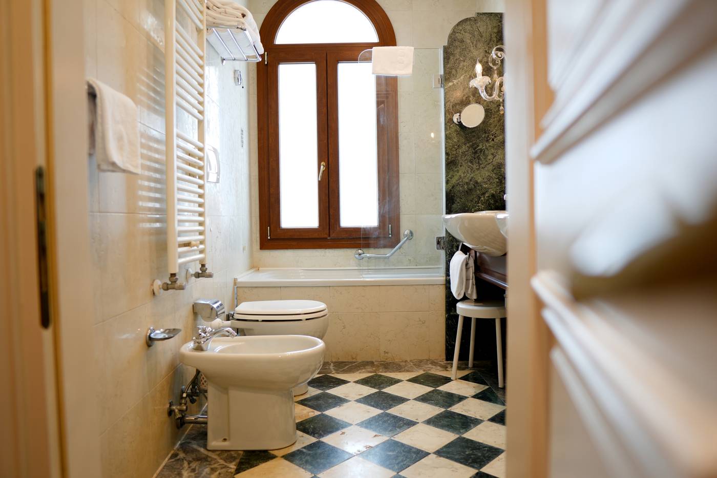 Hotel-Antiche-Figure-Room-55