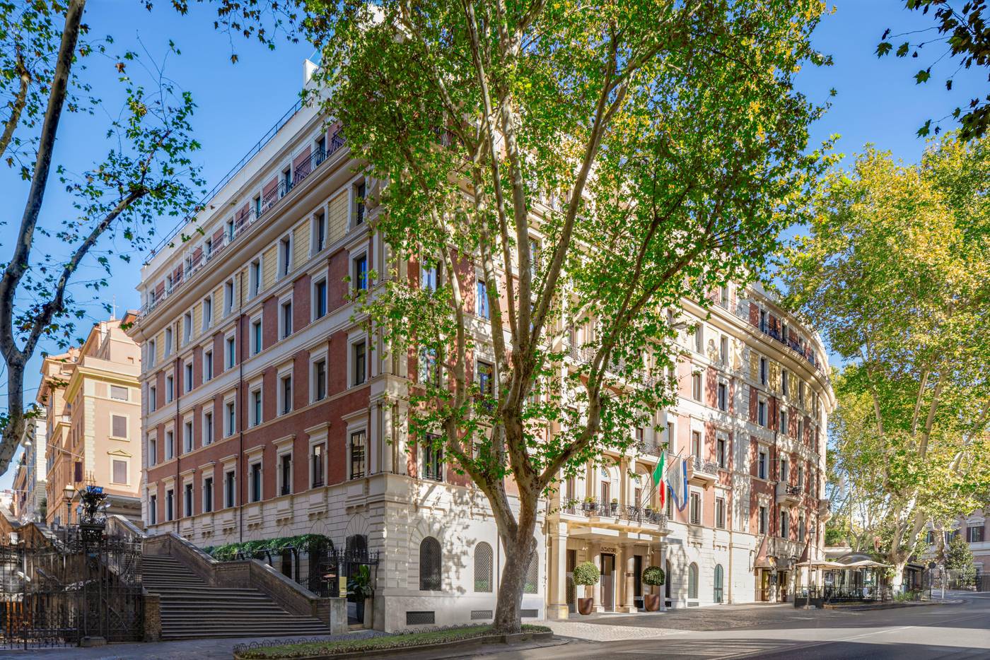 Ambasciatori-Palace-Hotel-General-view-59