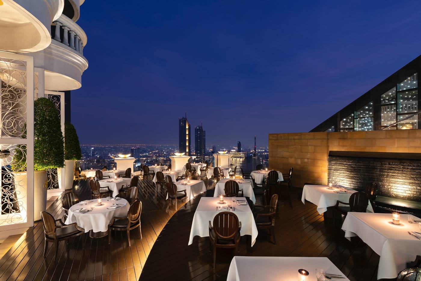 Tower-Club-at-Lebua-Restaurant-56