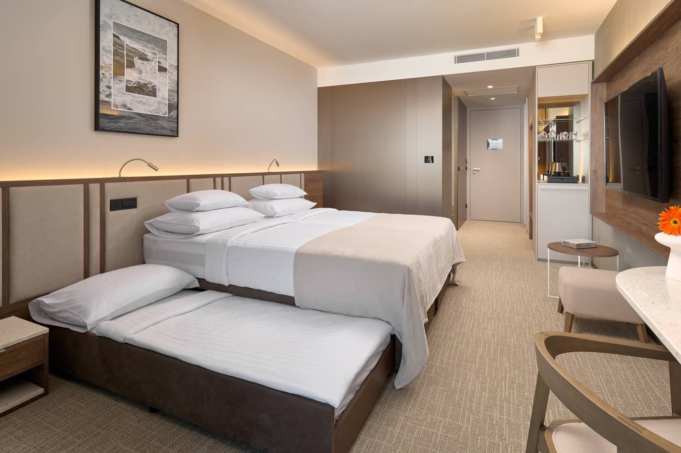 Grand-Hotel-View-Room-29