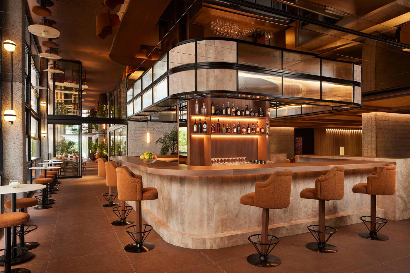 NH-Collection-Madrid-Eurobuilding-Bar-12