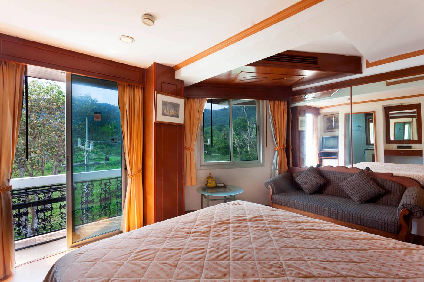 Orchid-Hotel-Kalim-Bay-Phuket-Room-27