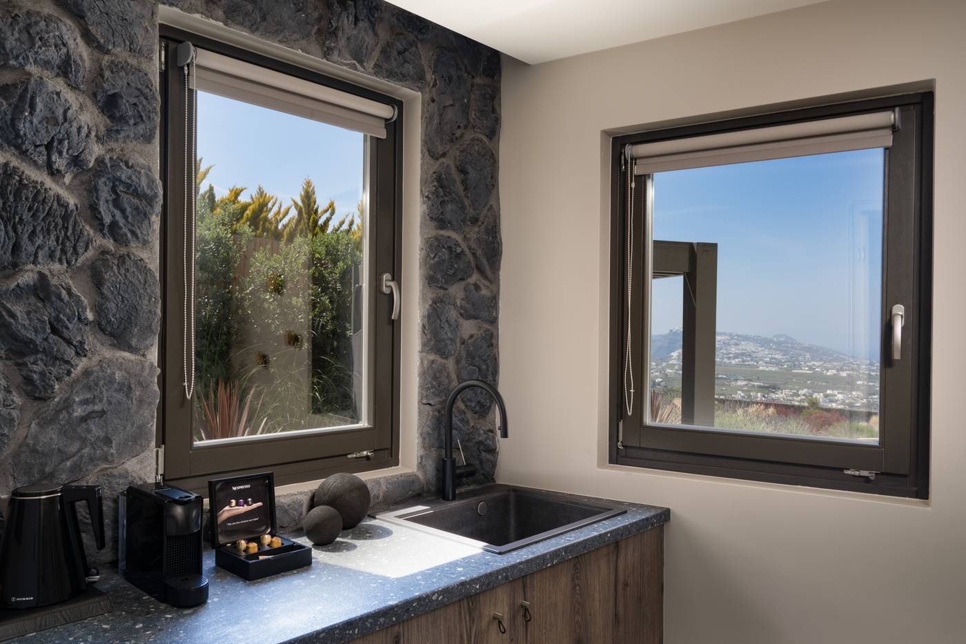 Apikia-Santorini-Room-62