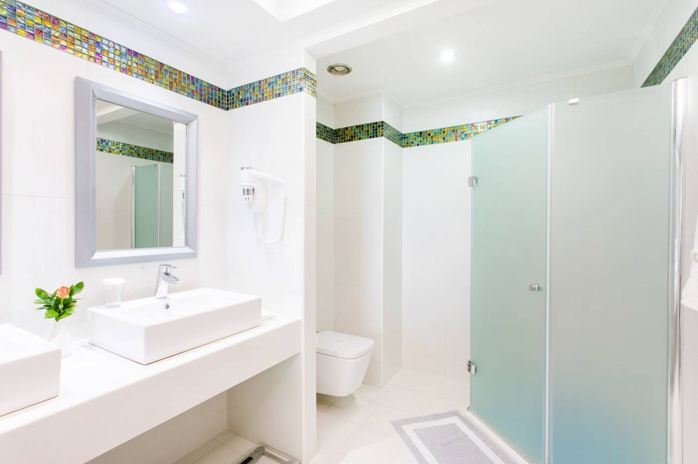 Atrium-Platinum-Luxury-Resort---Spa-Room-33