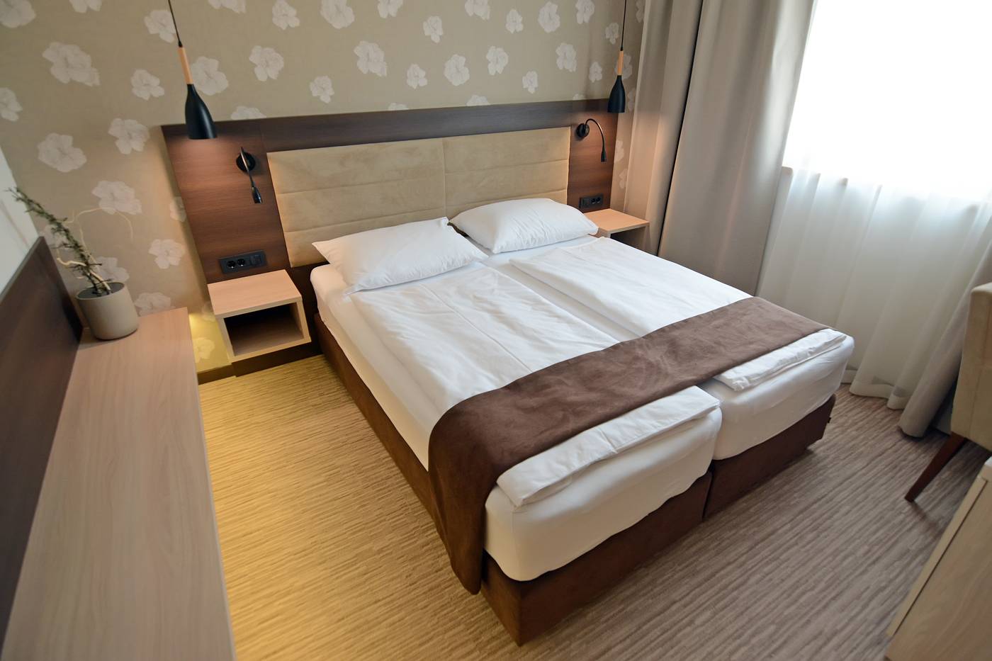Gallus-Croatia-ZAGREB-Room-9