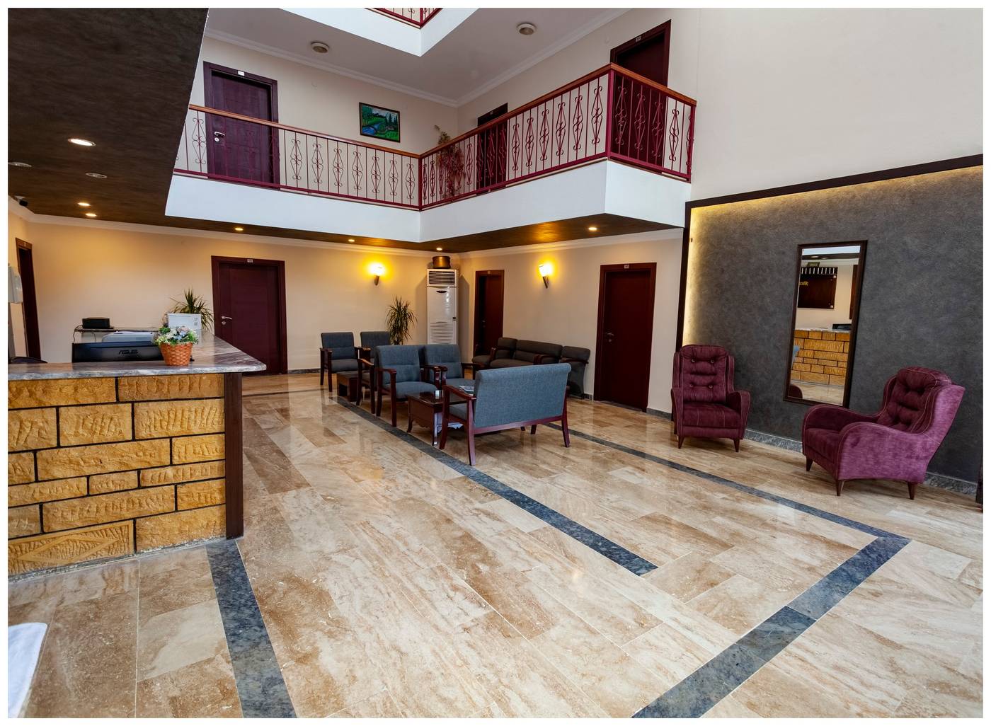 Club-Ako-Apart-Lobby-39