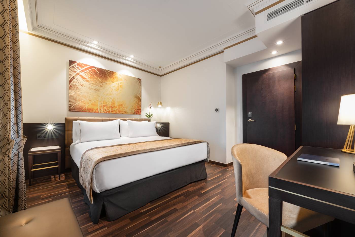 Aurea-Legends-by-Eurostars-Hotel-Company-Room-6