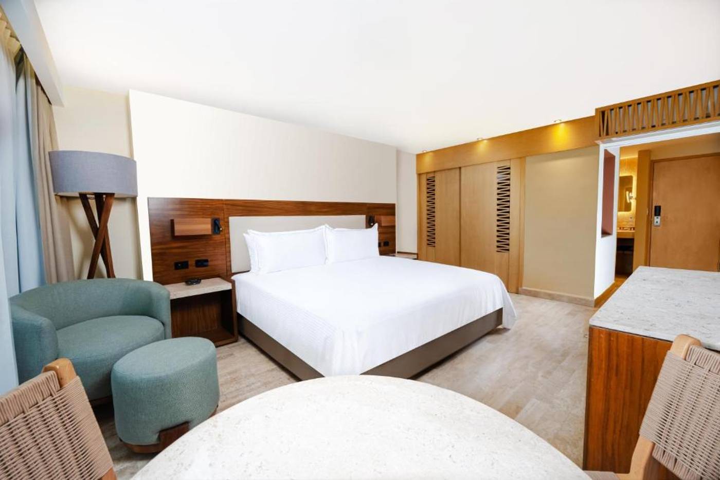 Oh--The-Urban-Oasis-Room-11