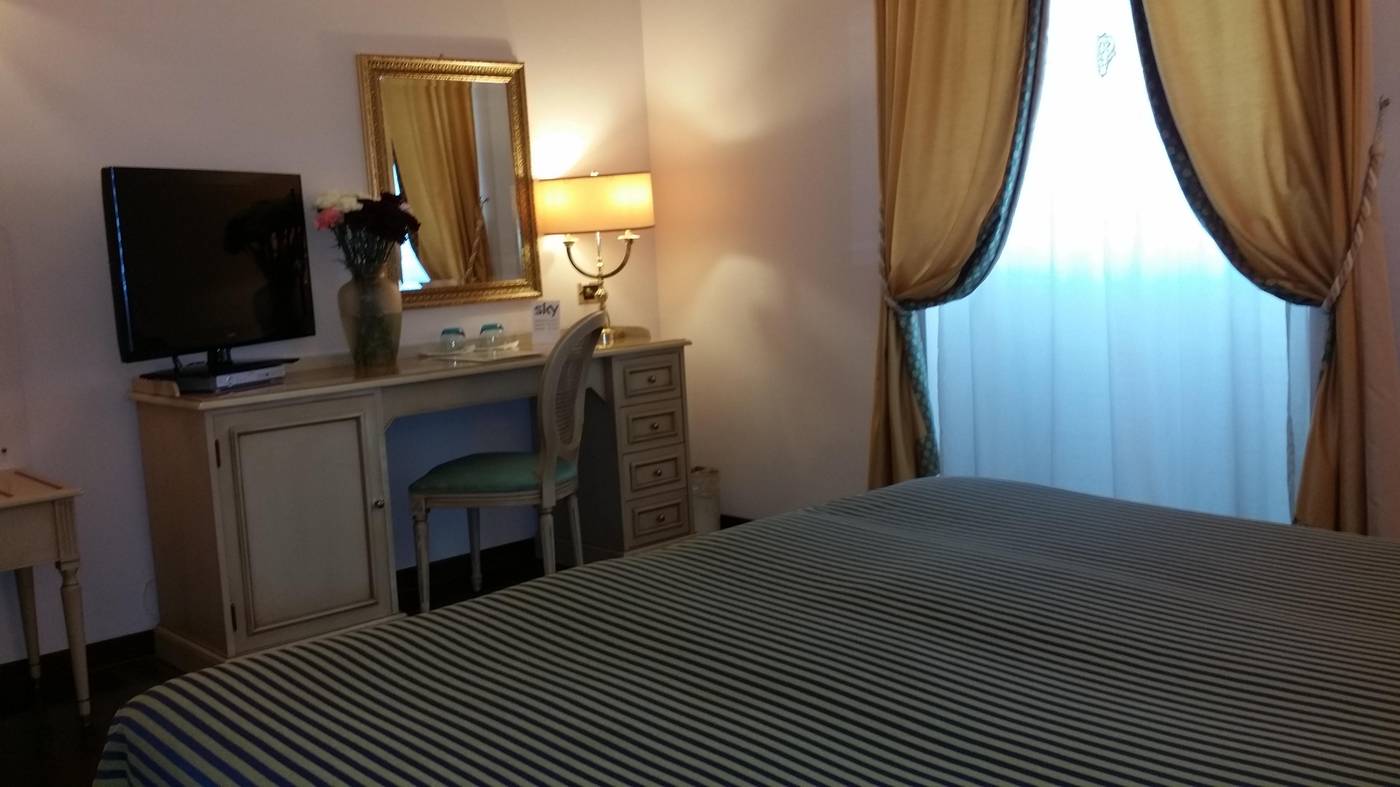 Grand-Villa-Politi-Room-29