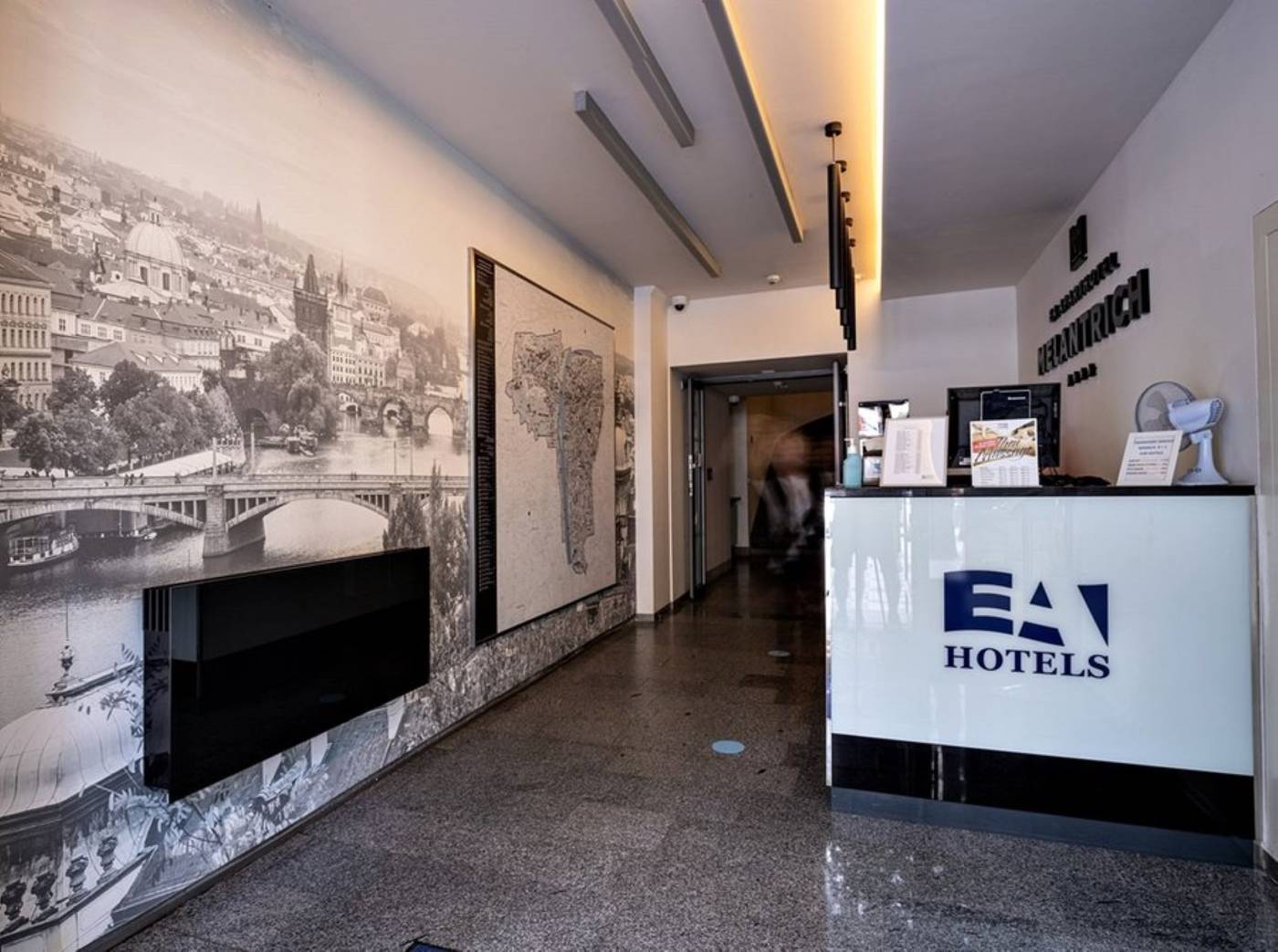 EA-ApartHotel-Melantrich-Lobby-8