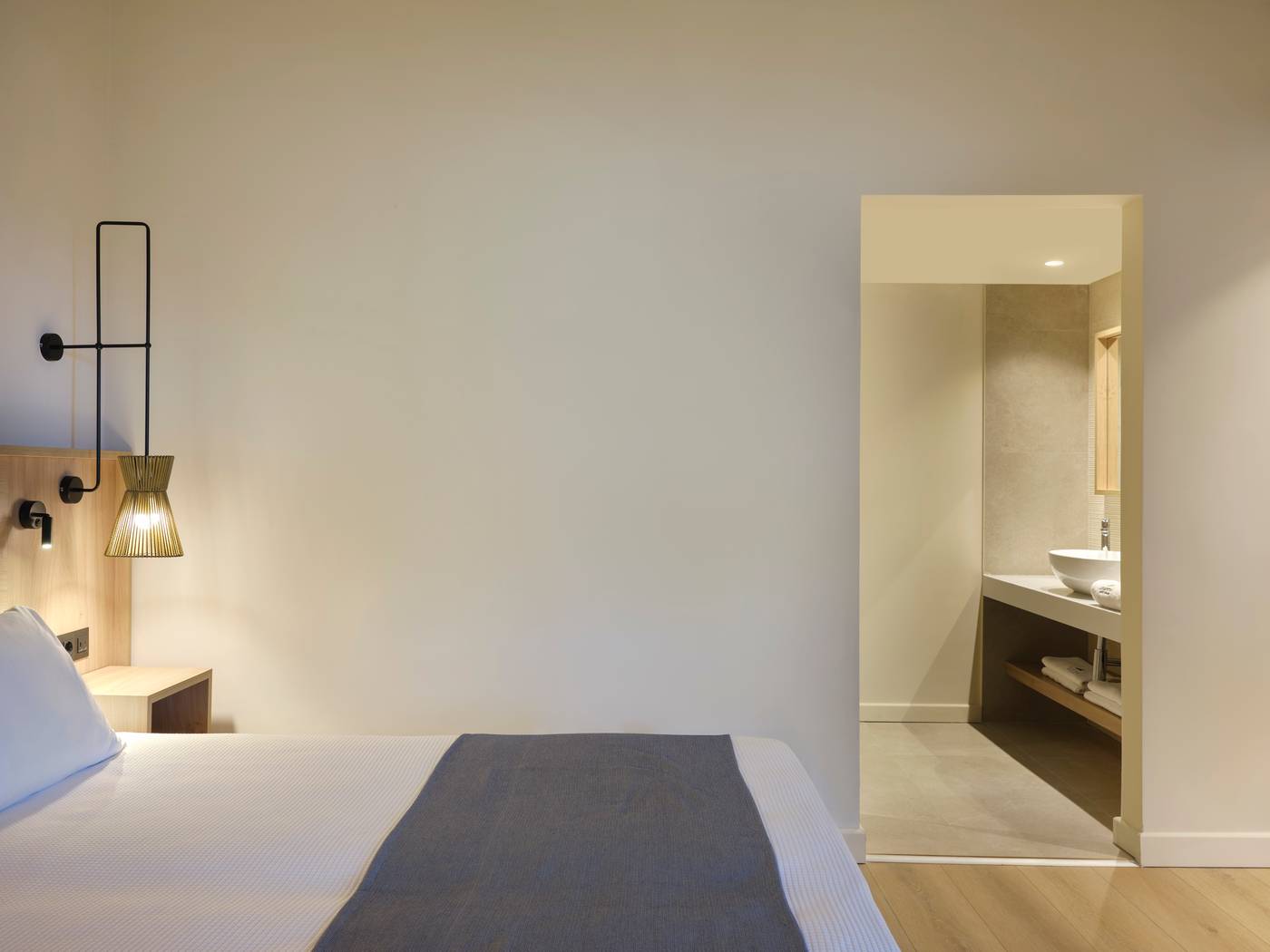 Atlantica-Ocean-Beach-Resort-Room-31