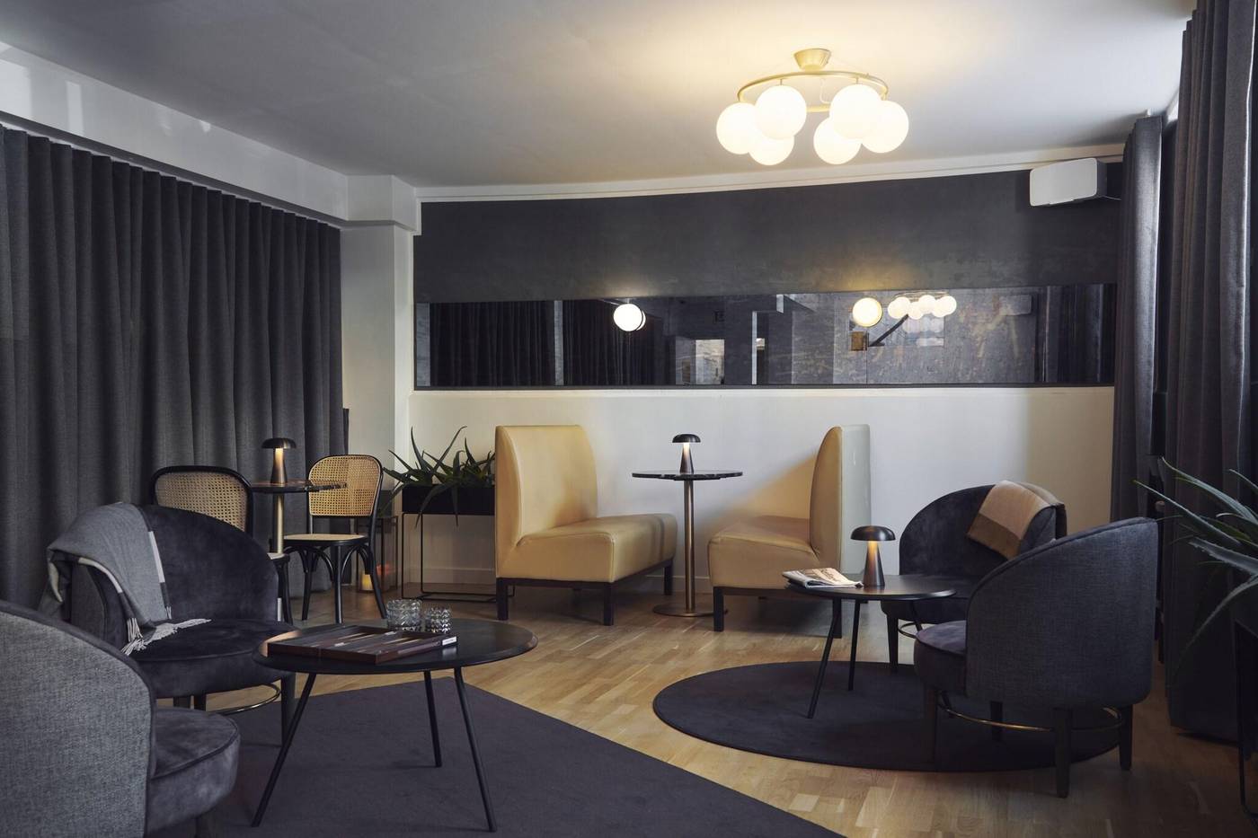 Sct-Thomas-Restaurant-8