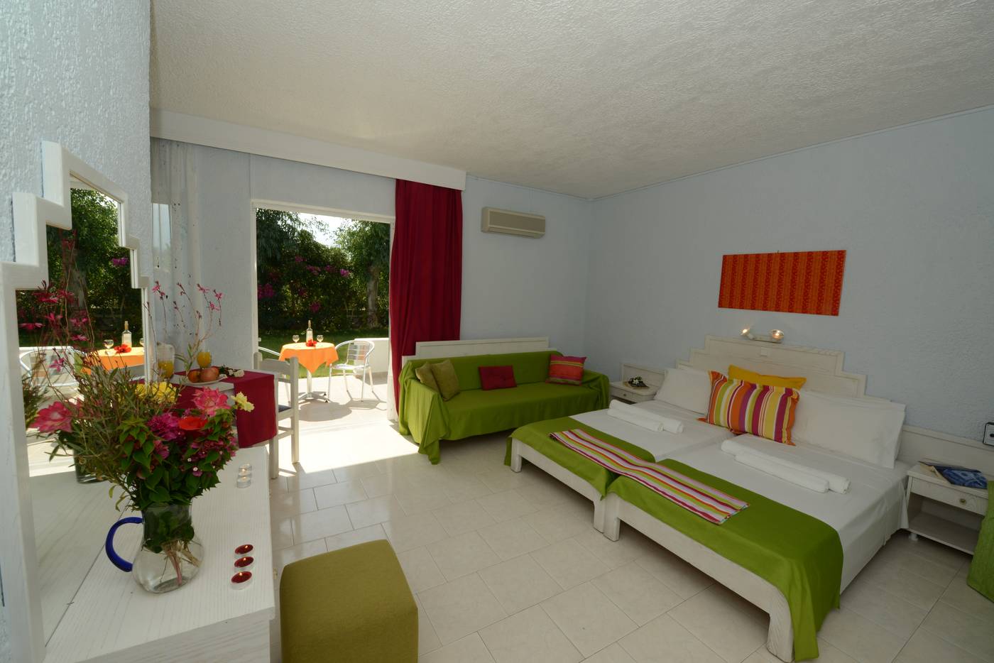 Golden-Star-Room-14
