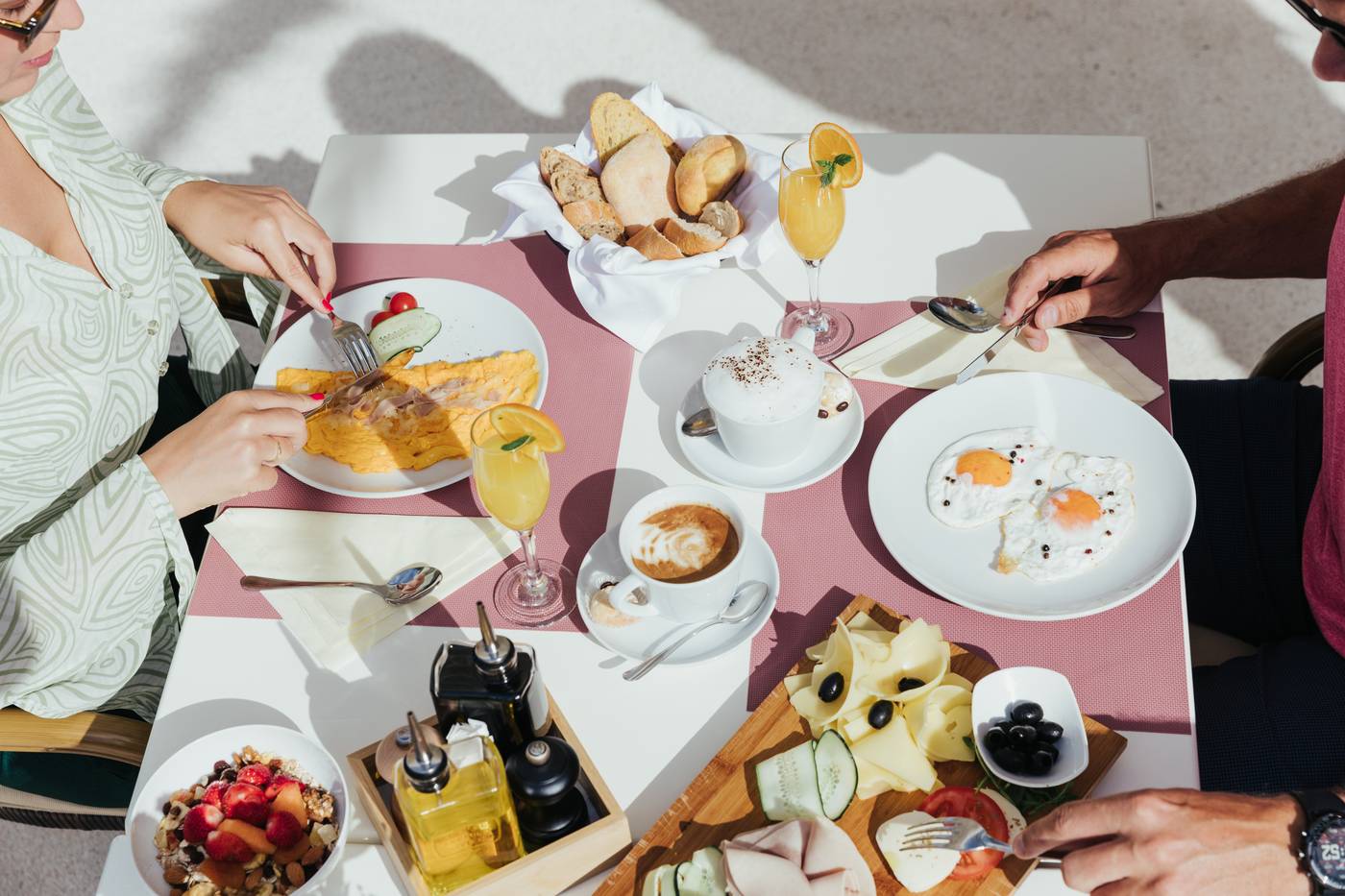 Romana-Beach-Apartments-Restaurant-19