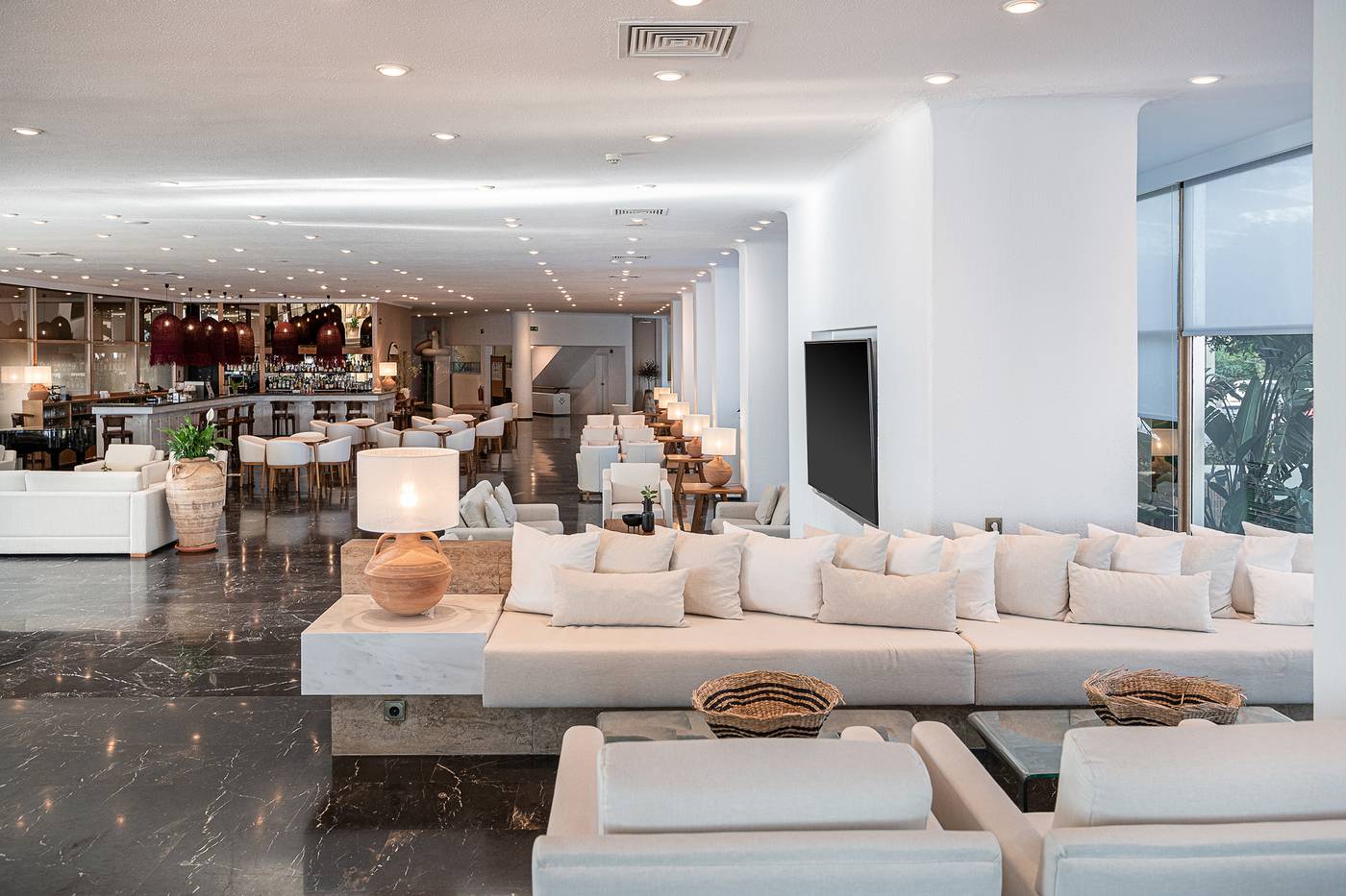 Panorama-Lobby-47