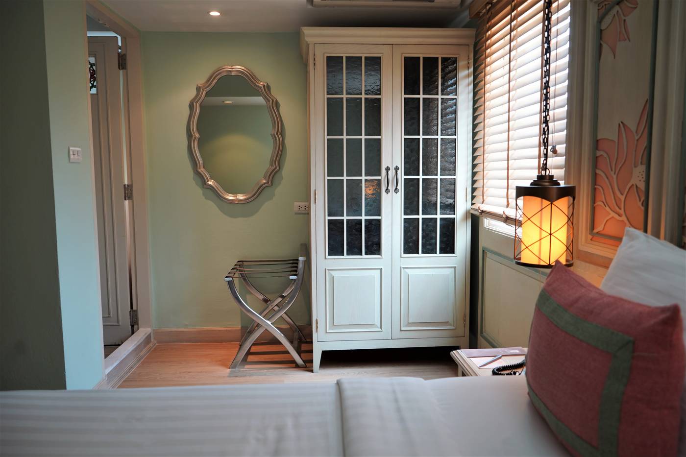 La-Petite-Salil-Sukhumvit-11-Room-13