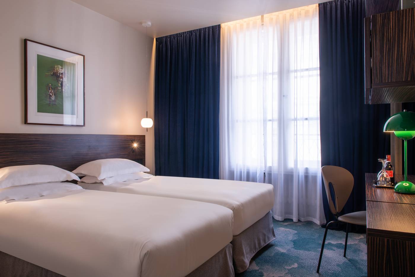 Hotel-Golden-Tulip-Opera-De-Noailles-Room-29