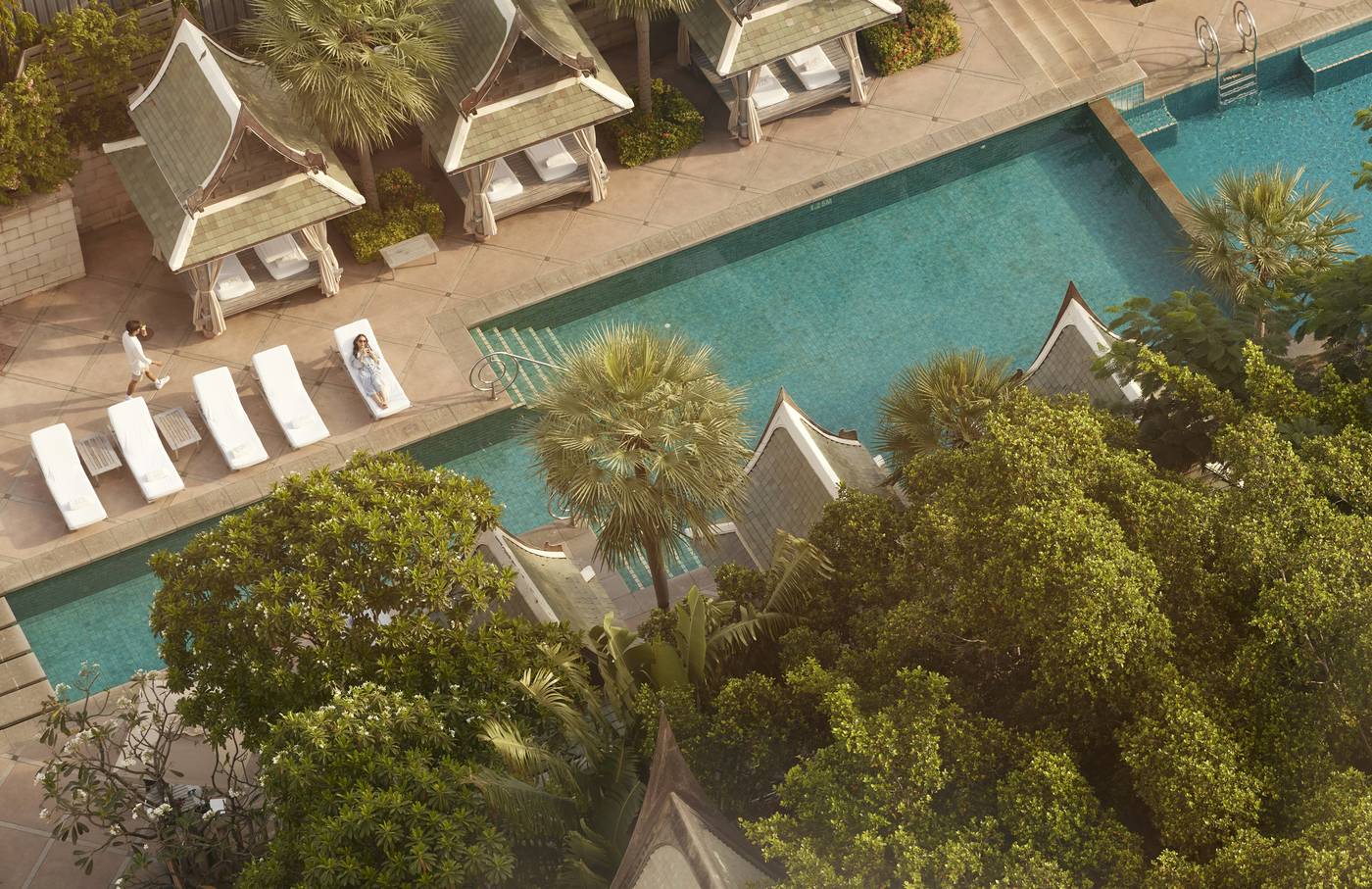 The-Peninsula-Bangkok-Pool-67