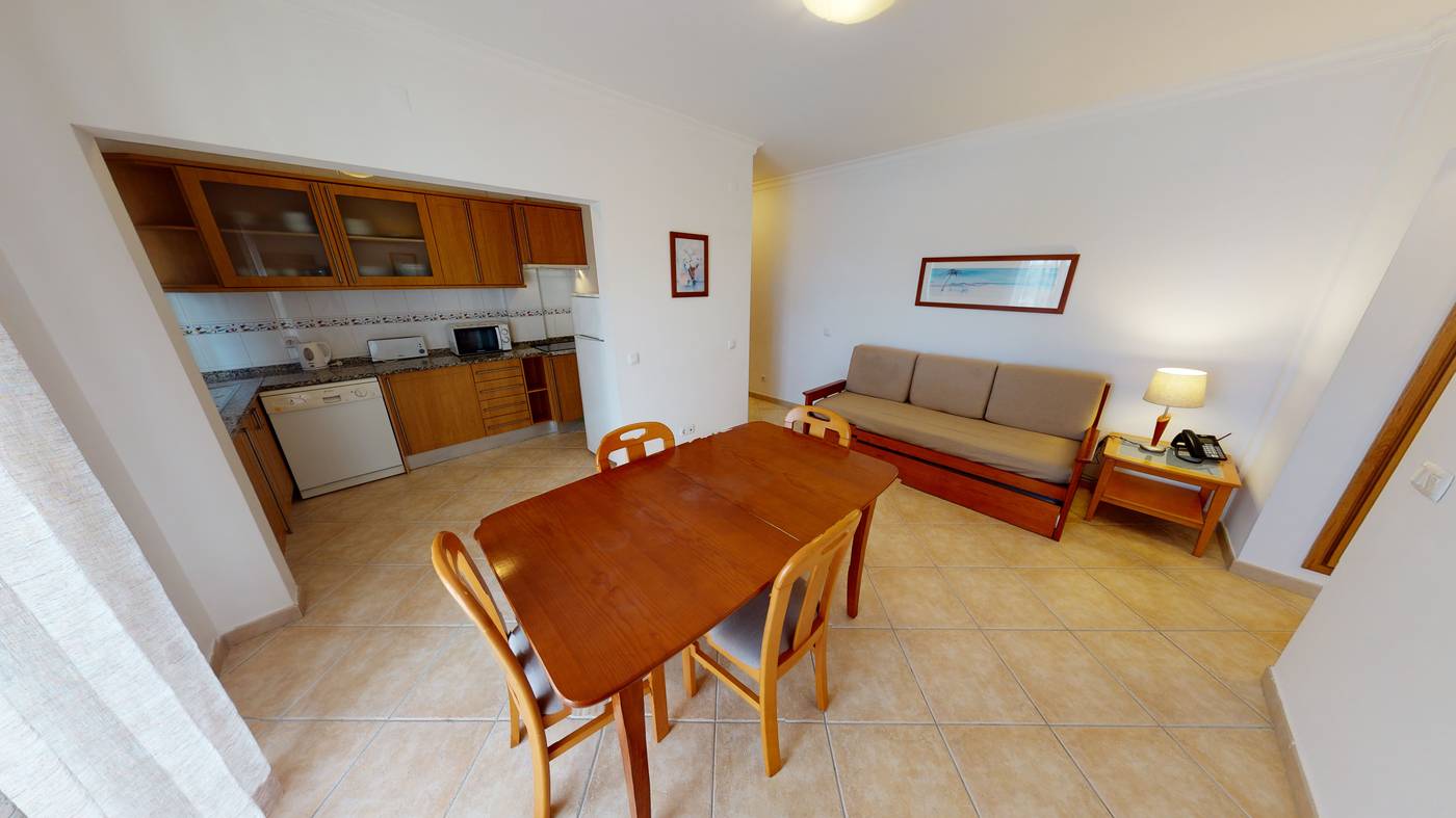 Real-Lota-Room-27
