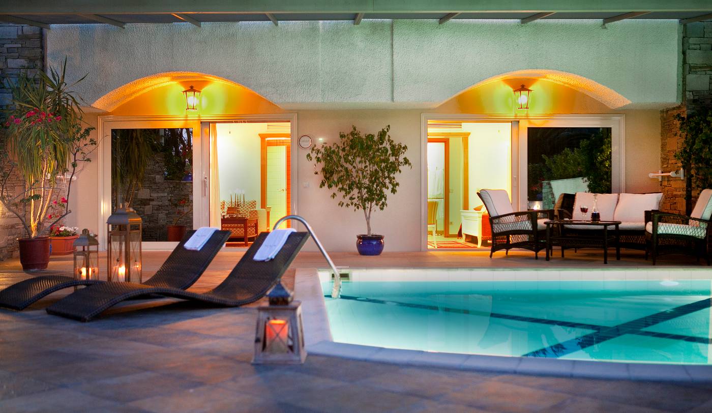 Theophano-Imperial-Palace-Room-44