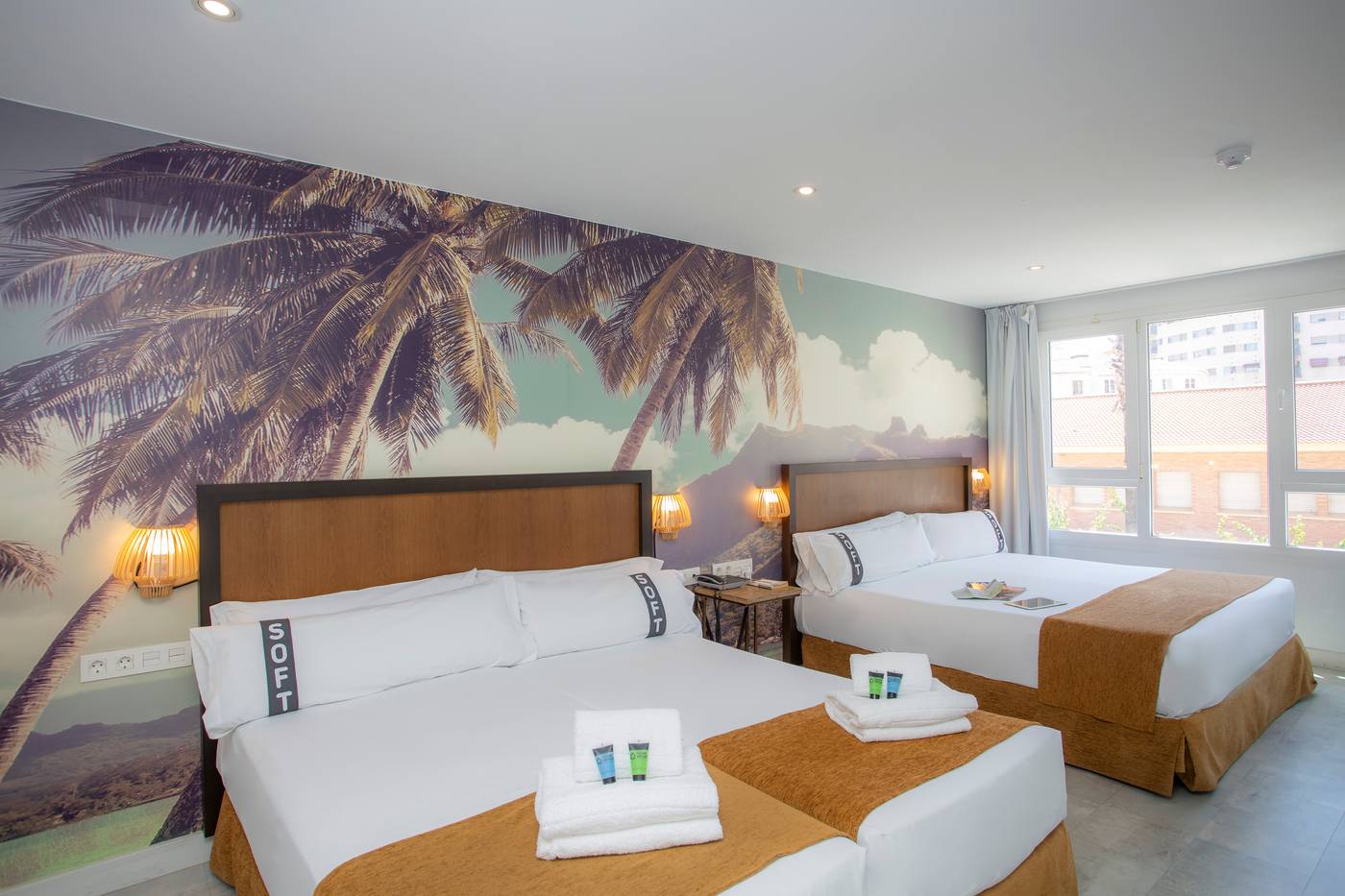 Casual-del-Mar-Malaga-Room-13