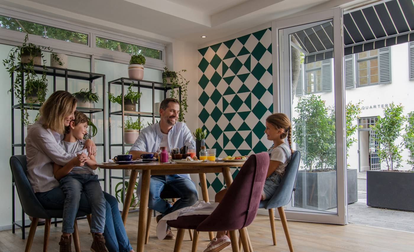 More-Quarters-Neighbourhood-Hotel-Restaurant-3