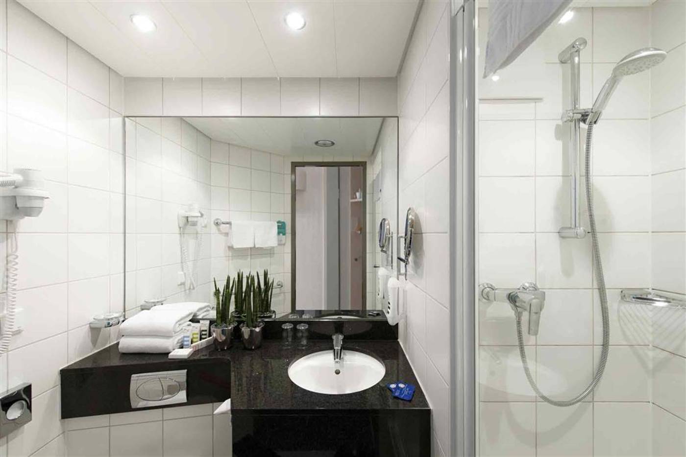 Mercure-Hotel-Berlin-City-Room-56