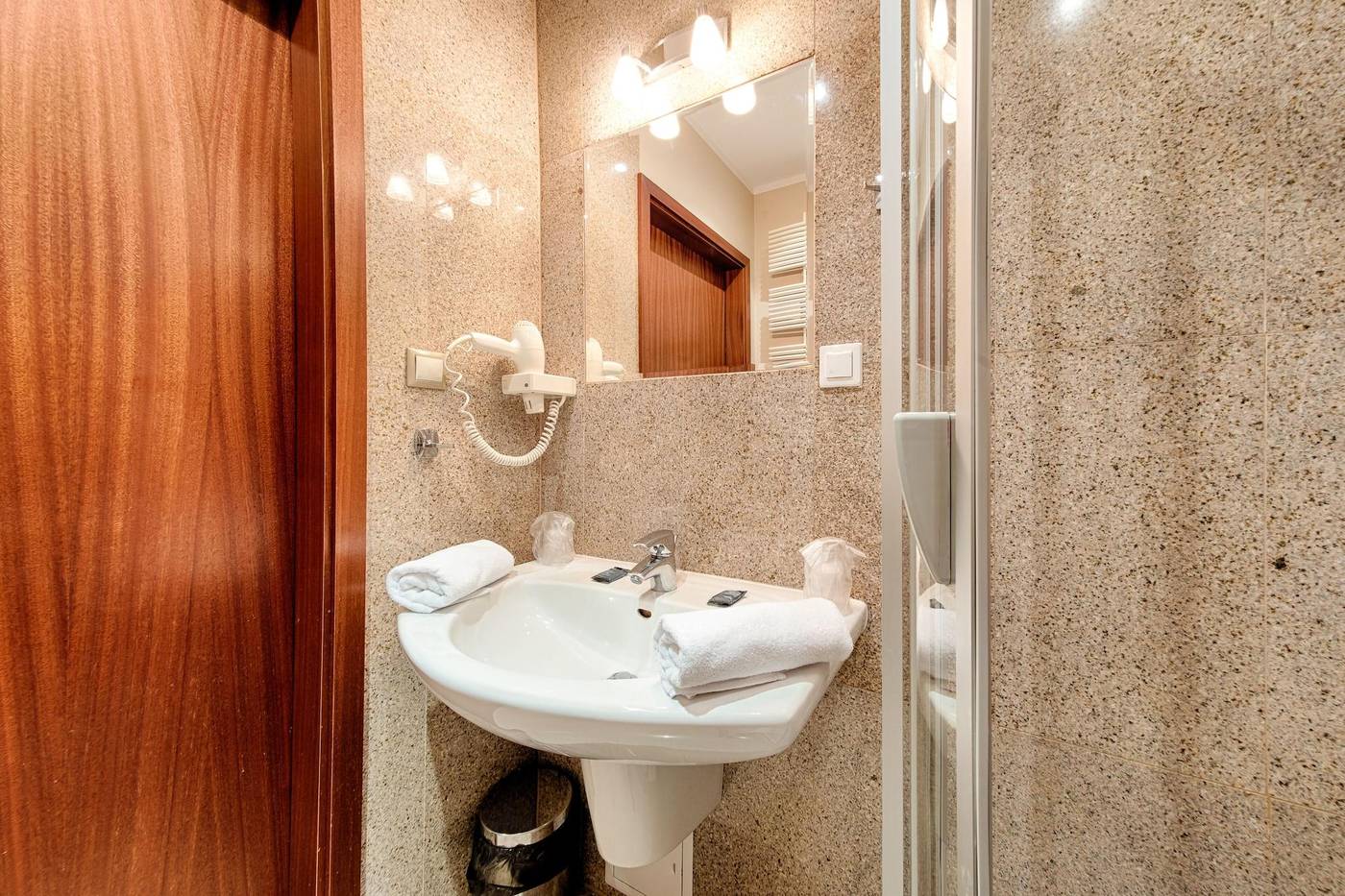 Grand Royal Hotel-Poland-POZNAN-Room-8