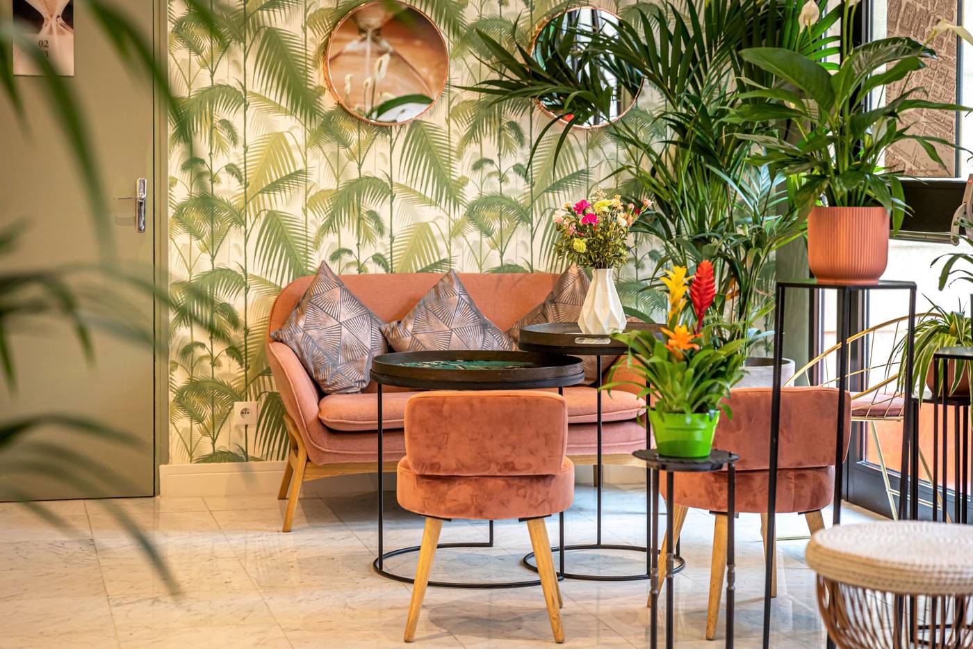 Hotel-Ariane-Montparnasse-by-Patrick-Hayat-Lobby-14