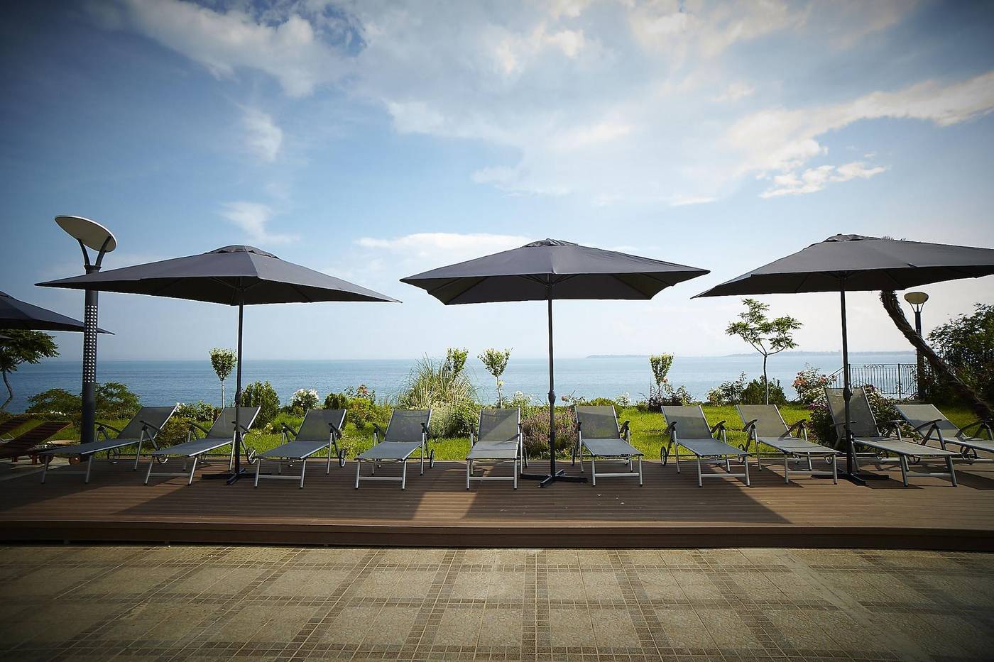 Grand-Hotel-Sveti-Vlas-Pool-8