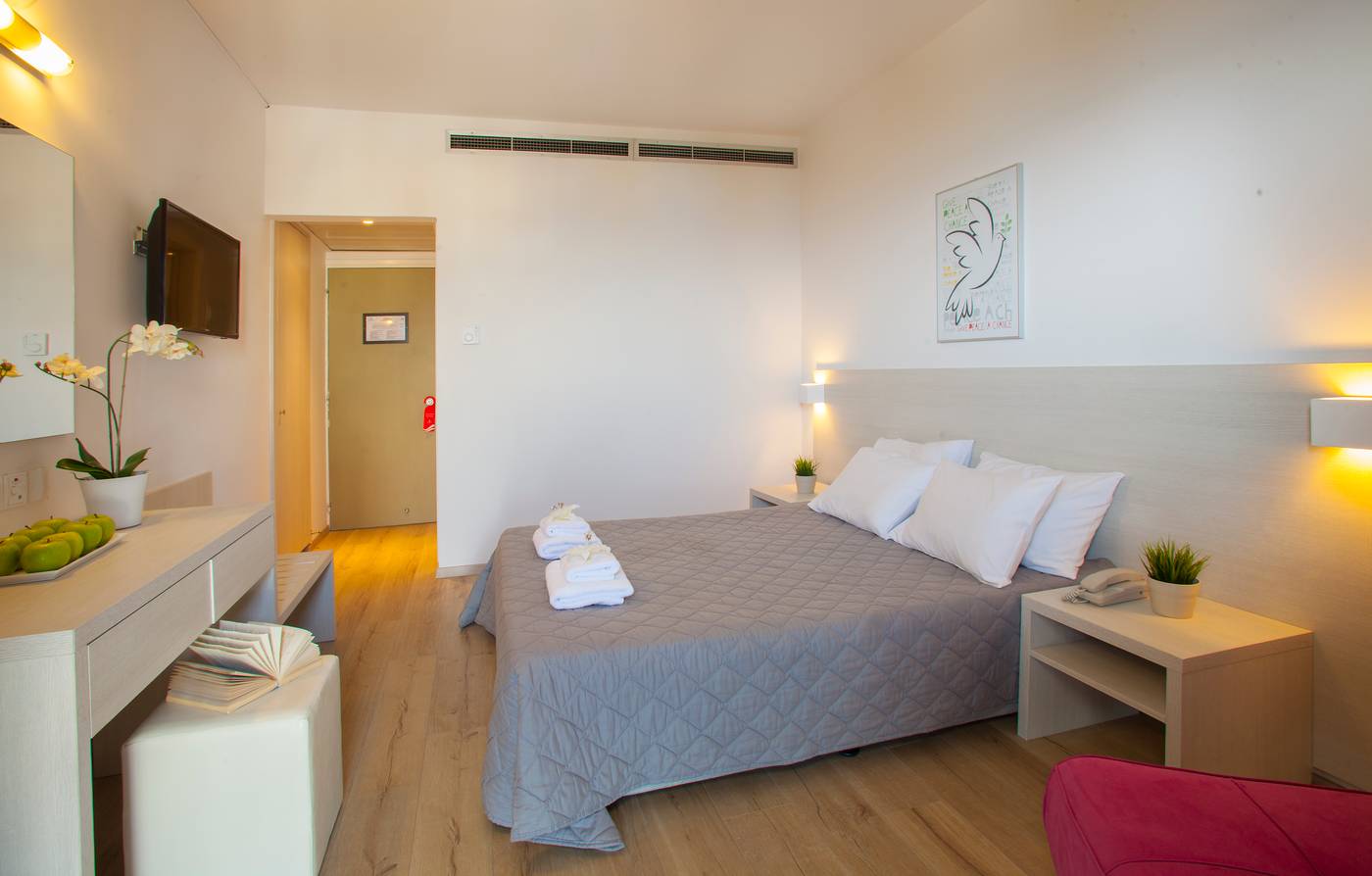 Harmony-Bay-Room-12