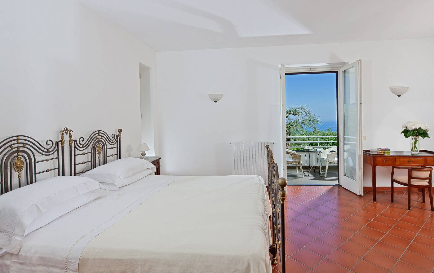 Villa-Oriana-Relais-Room-18