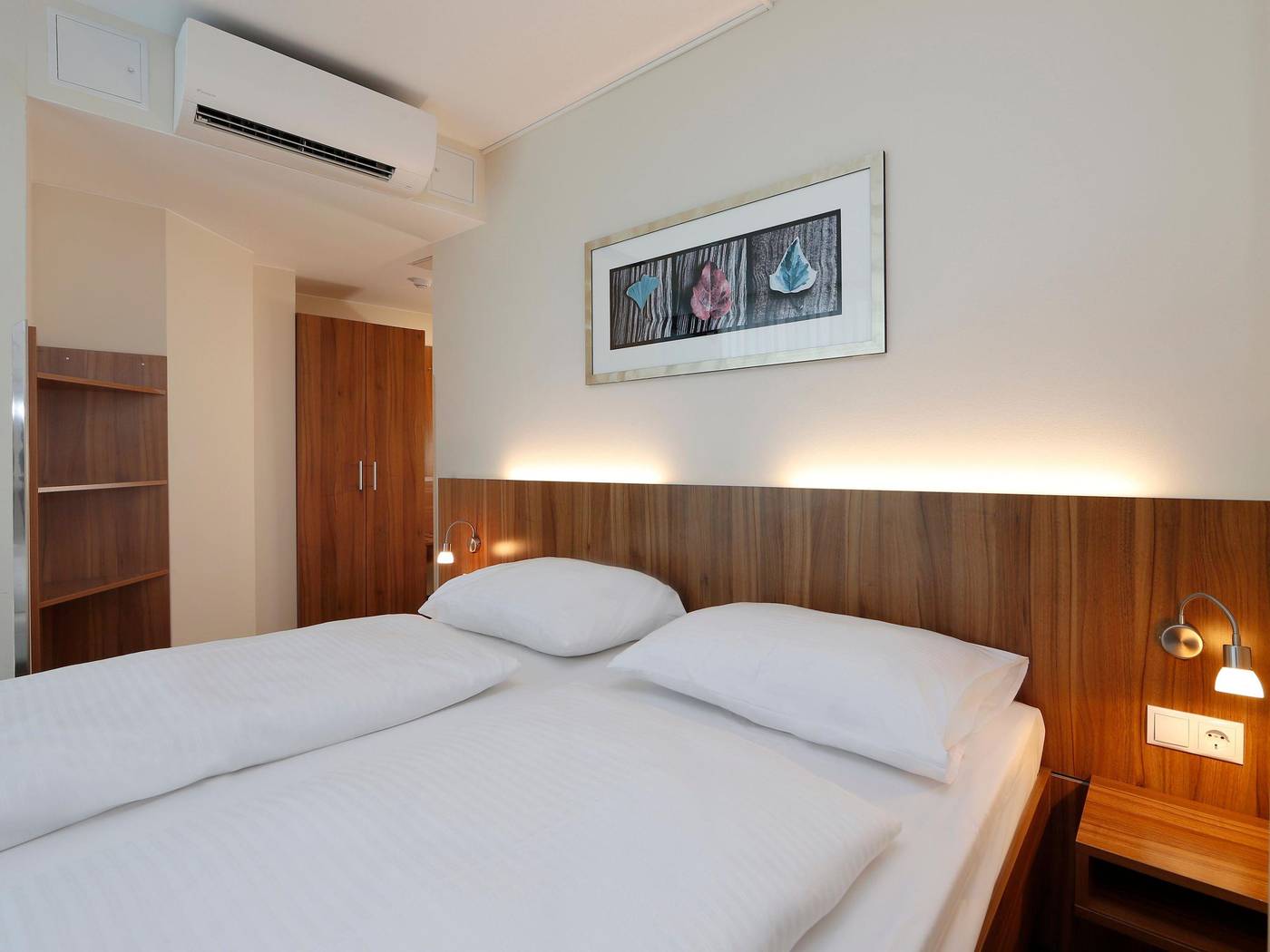 B-B-HOTEL-Berlin-Mitte-Room-24