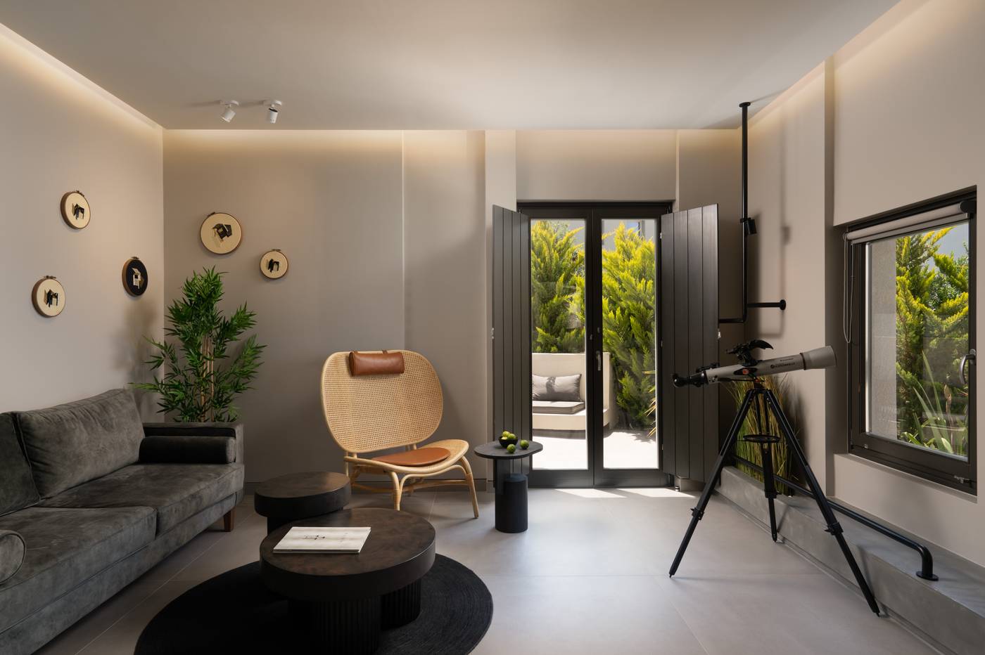 Apikia-Santorini-Room-75