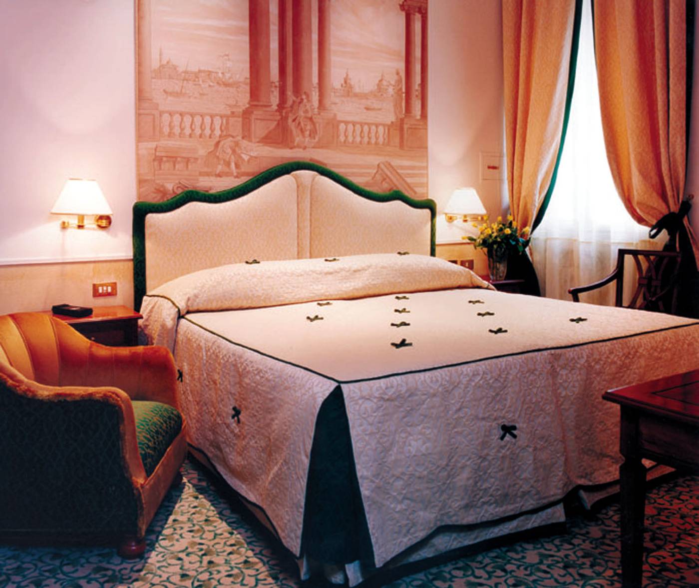 Bauer-Palazzo-Room-6