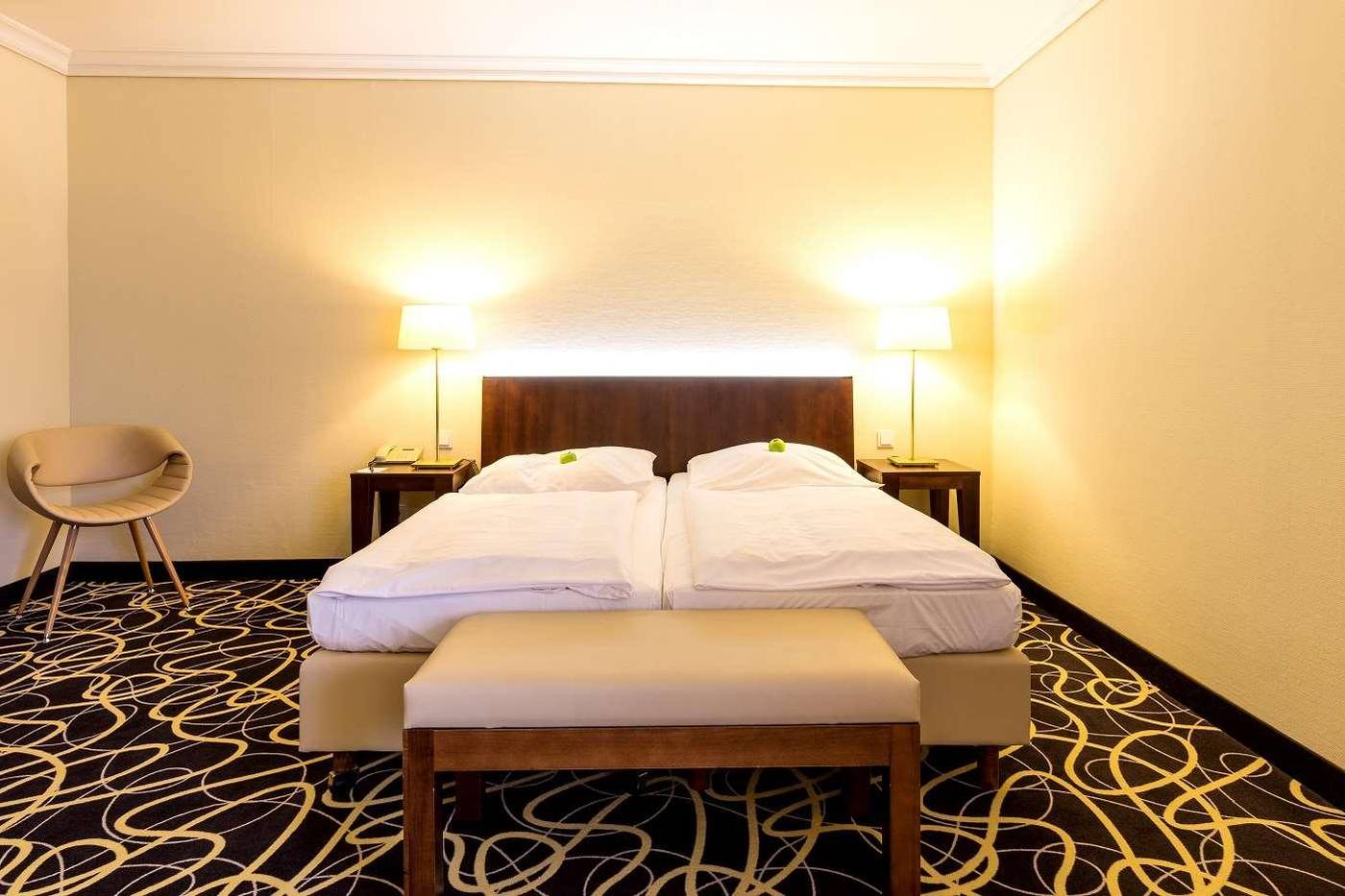 Relexa-Stuttgarter-Hof-Room-18