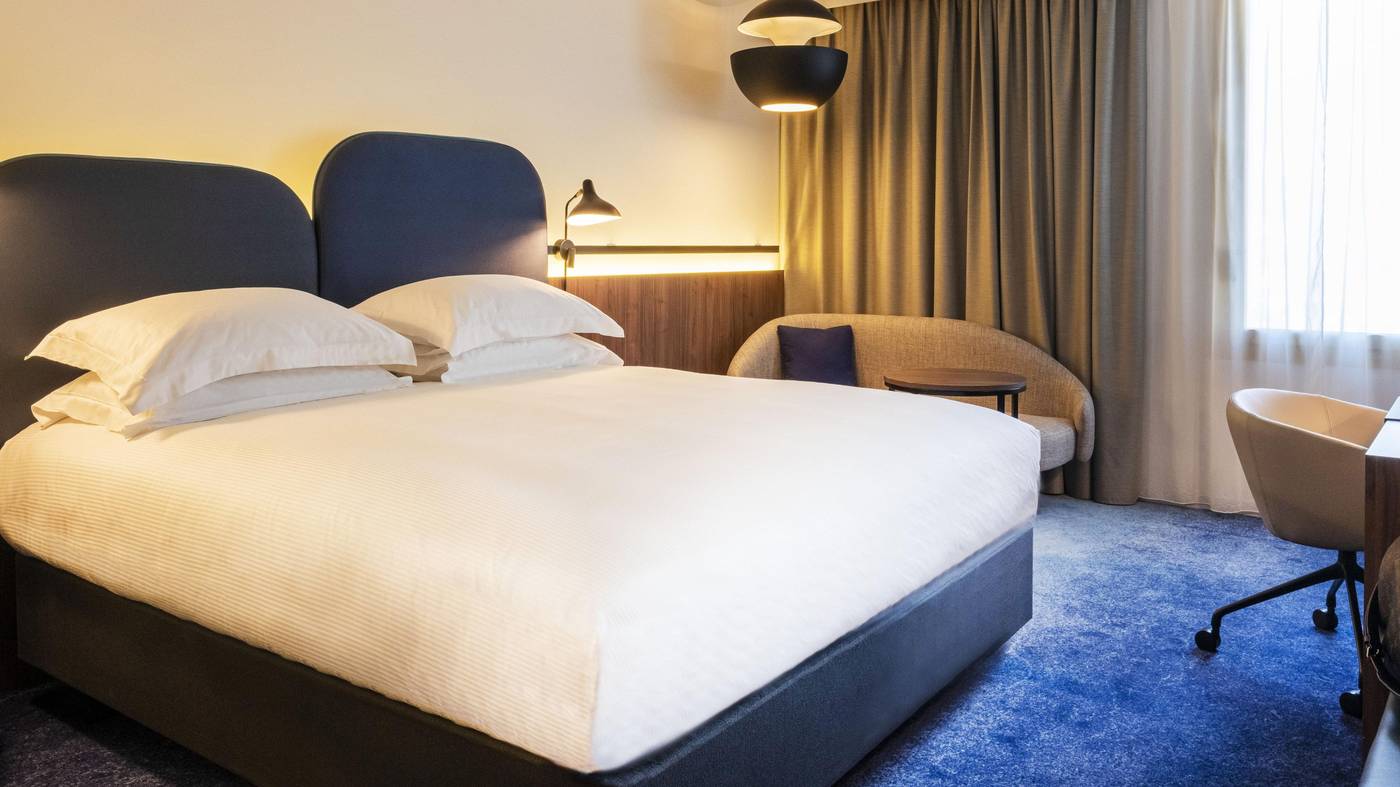 Crowne-Plaza-Nice-Grand-Arenas-Room-15