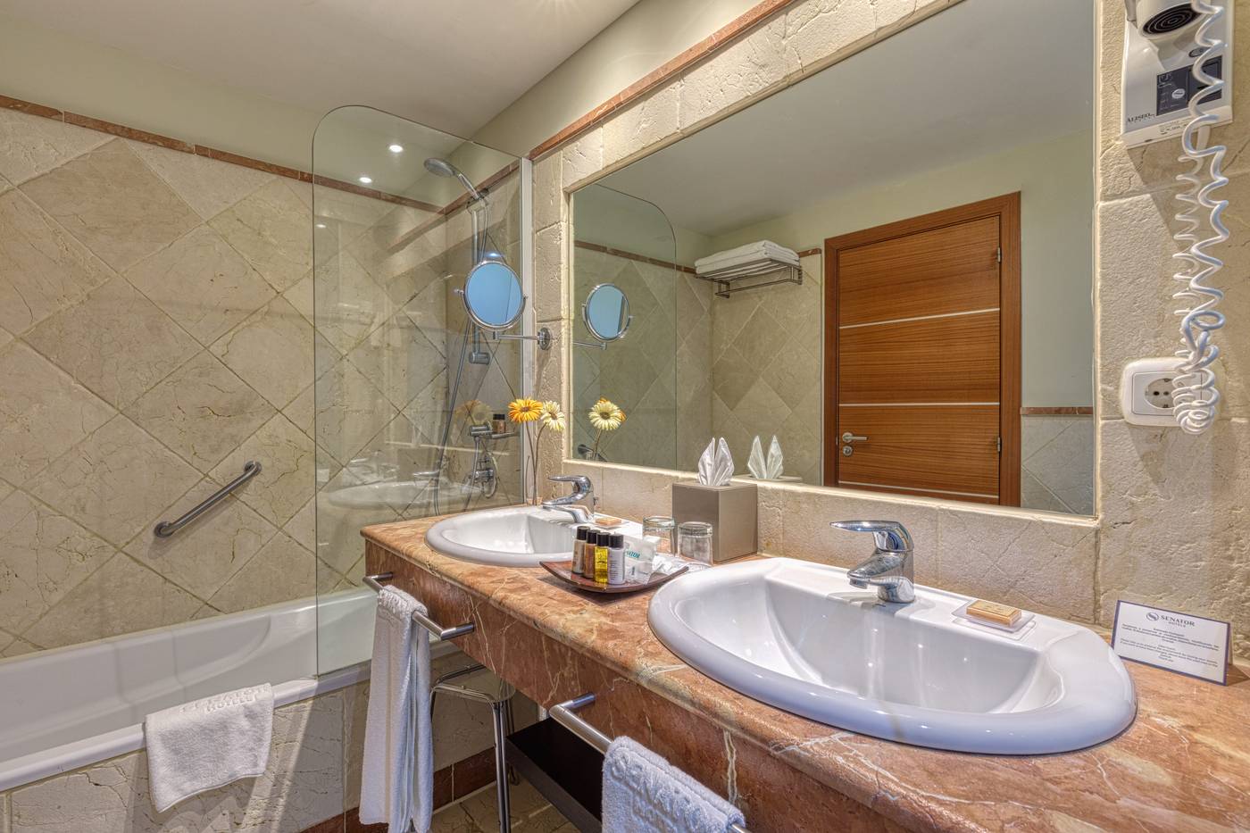 Senator-Banus---Adults-Recommended-Room-27