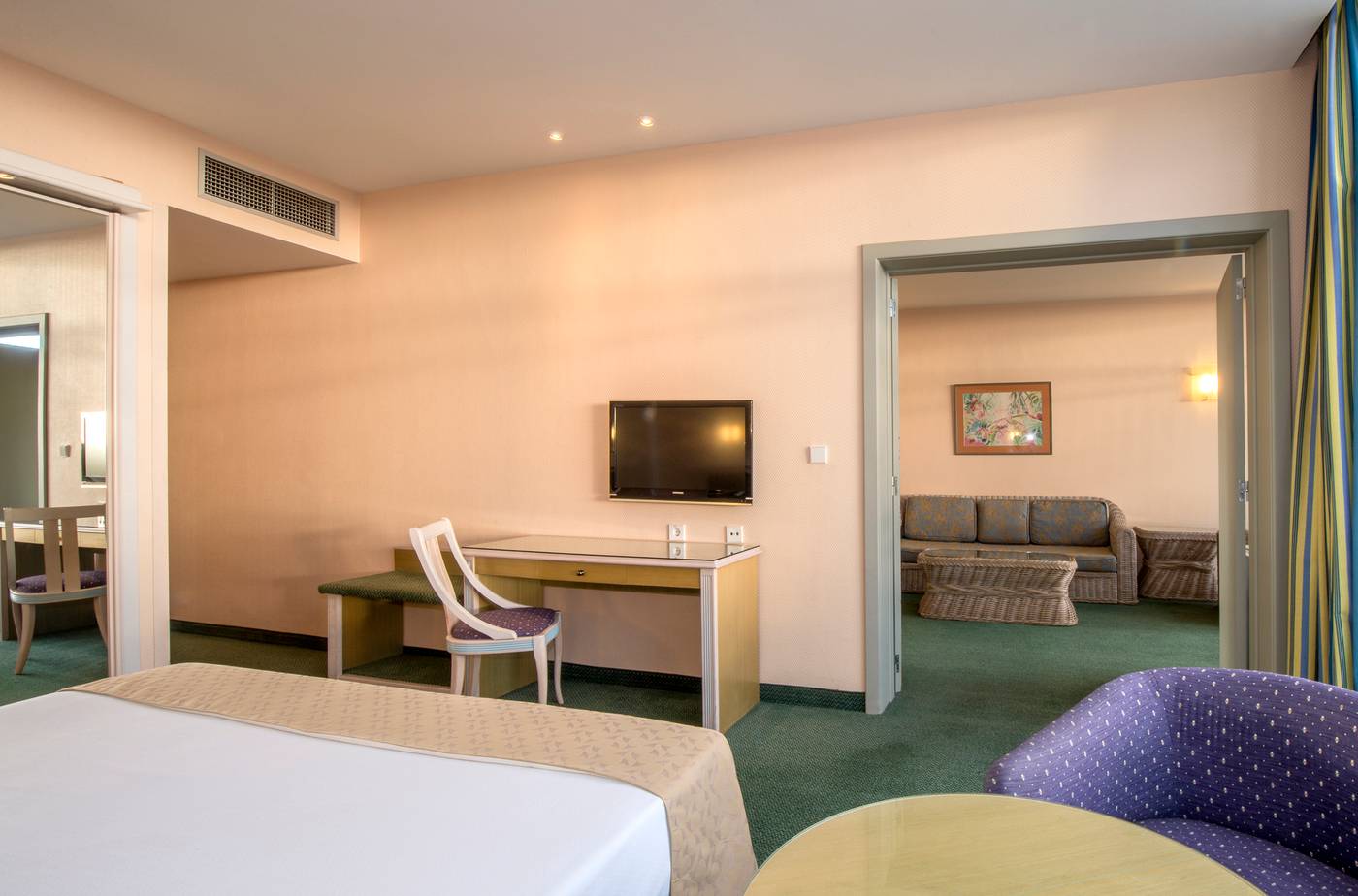 Beatriz-Costa-Teguise---Spa-Room-31