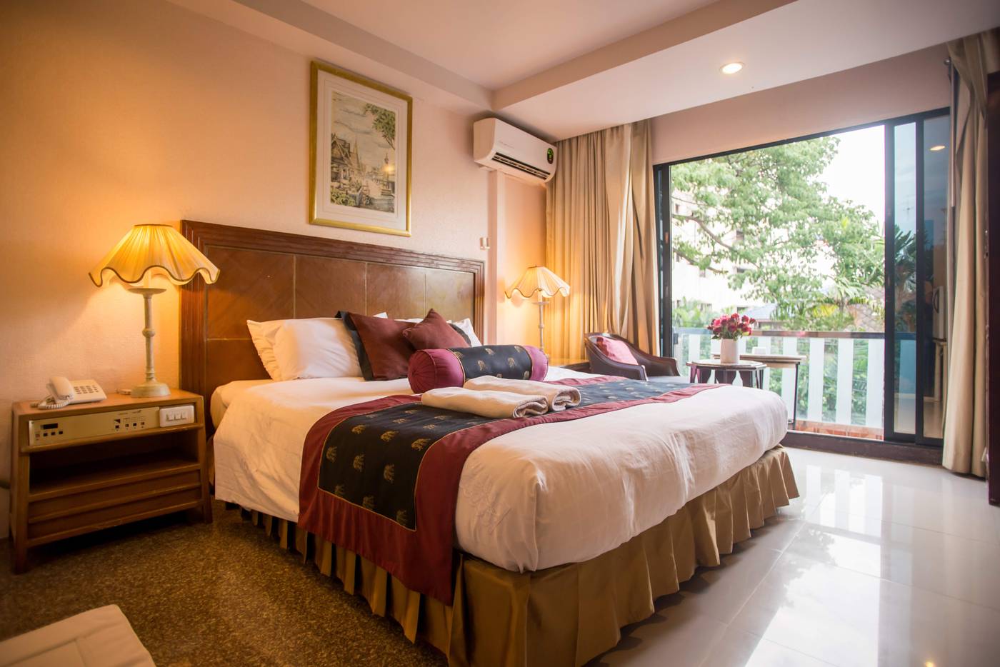 Diamond-City-Hotel-Room-3