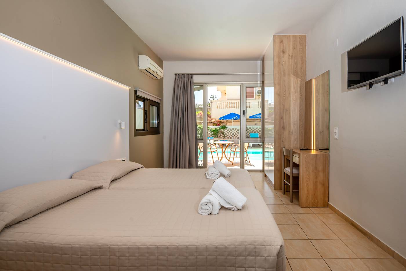 Blue-Sky-Room-11
