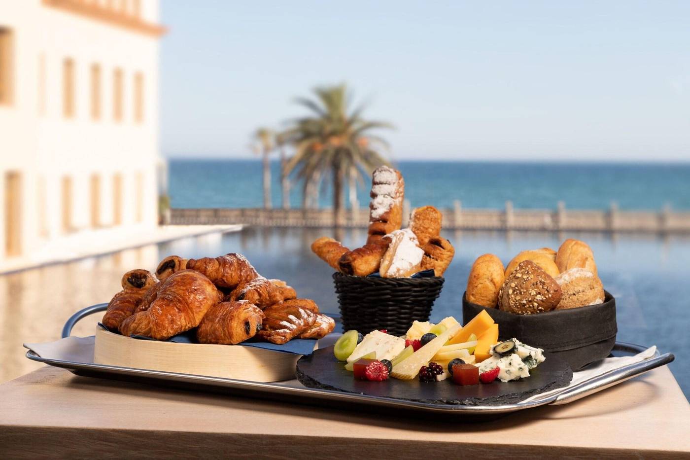 Le-Meridien-Ra-Beach-Hotel---Spa-Restaurant-101