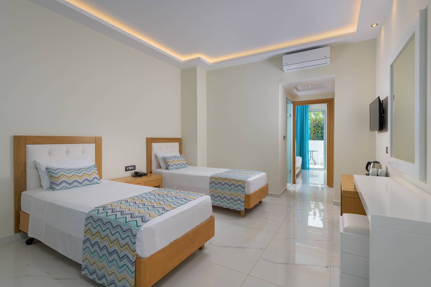 Oceanis-Park-Hotel-Room-40